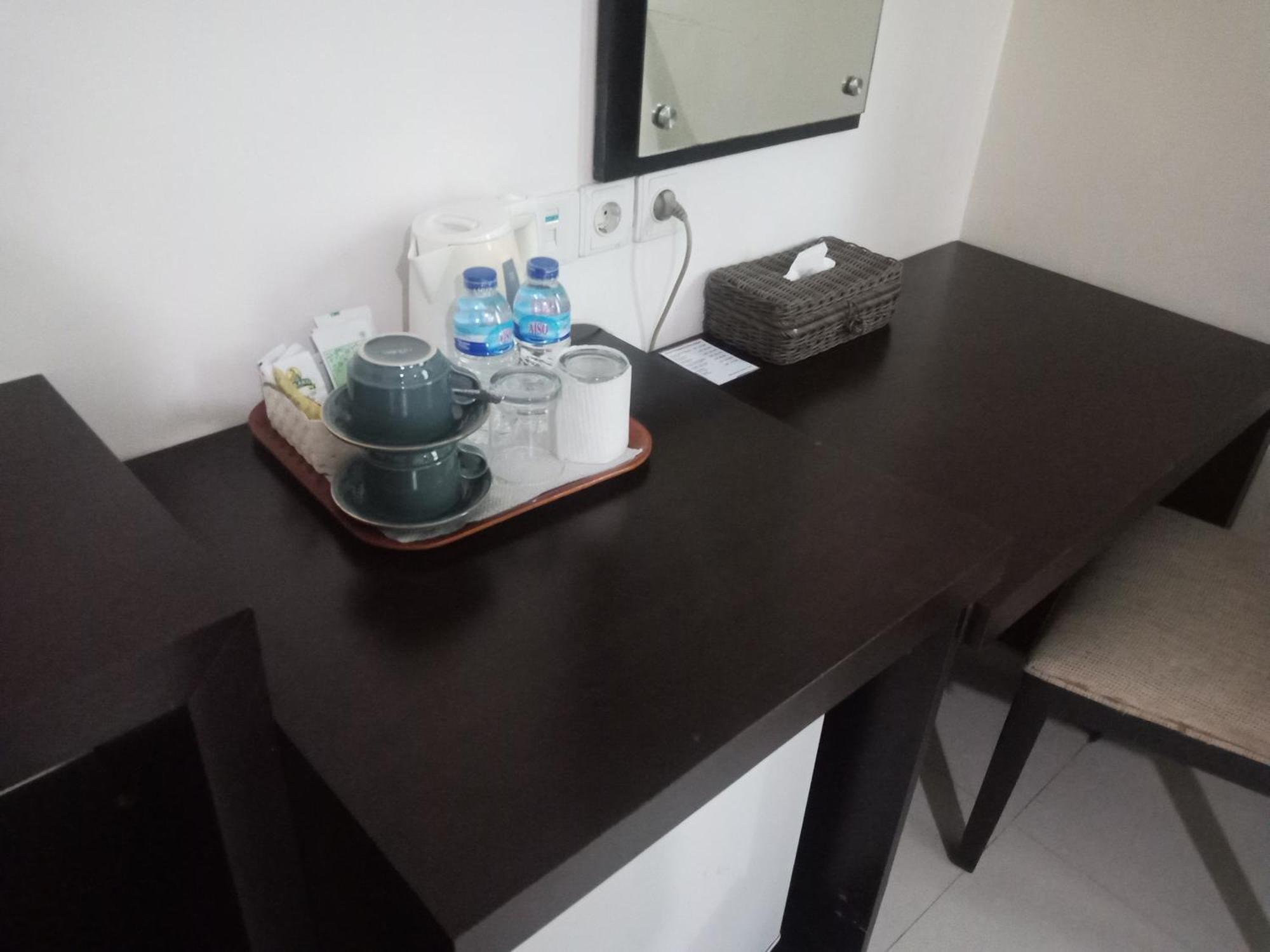 Manise Hotel Ambon Exteriör bild