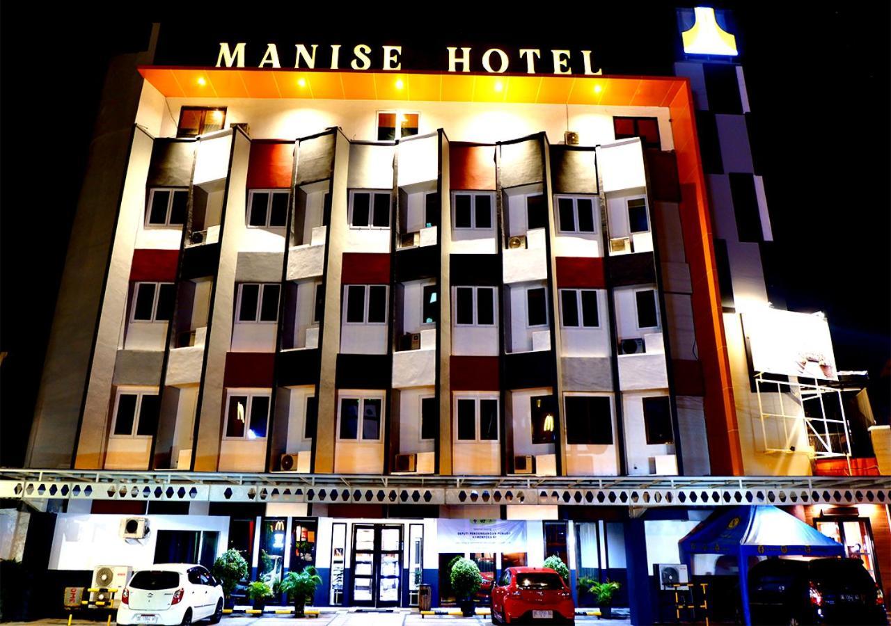 Manise Hotel Ambon Exteriör bild